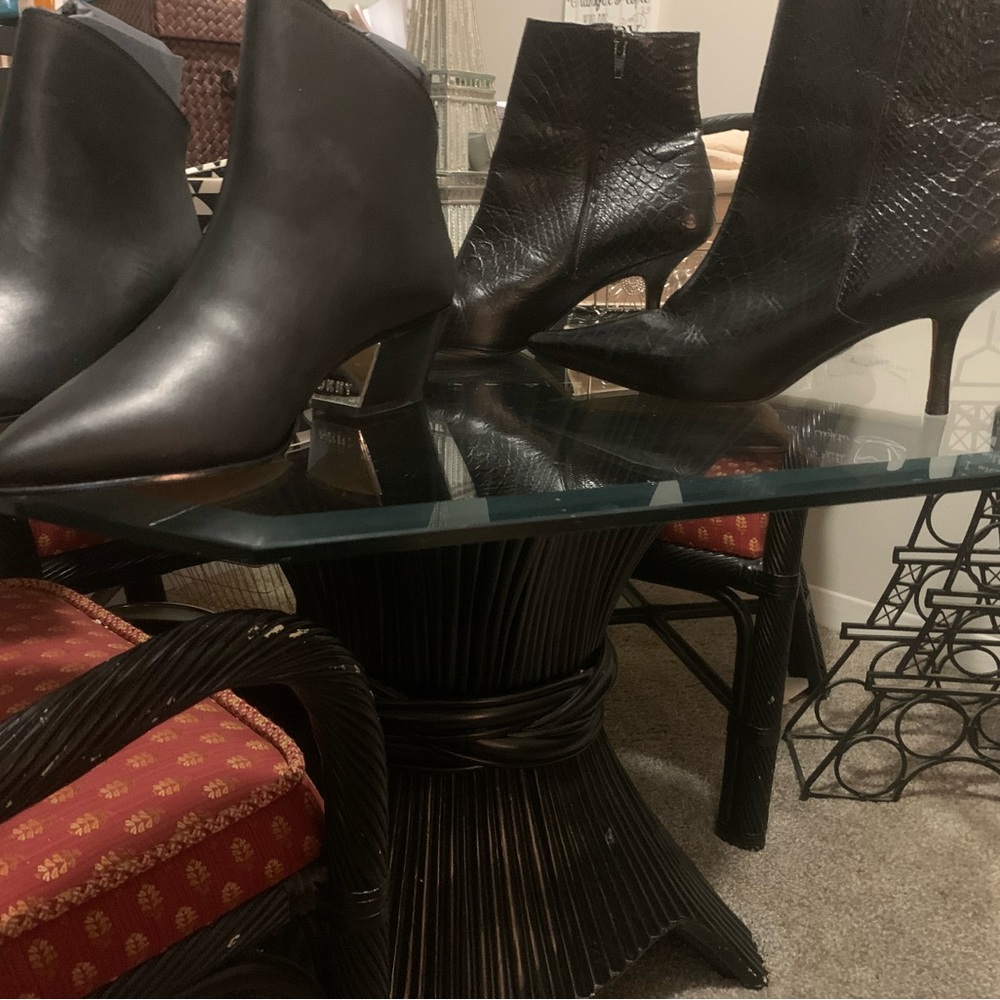 DKNY 9 leather AND ANNE KLEIN 8 alligator LEATHER BOOTS.
